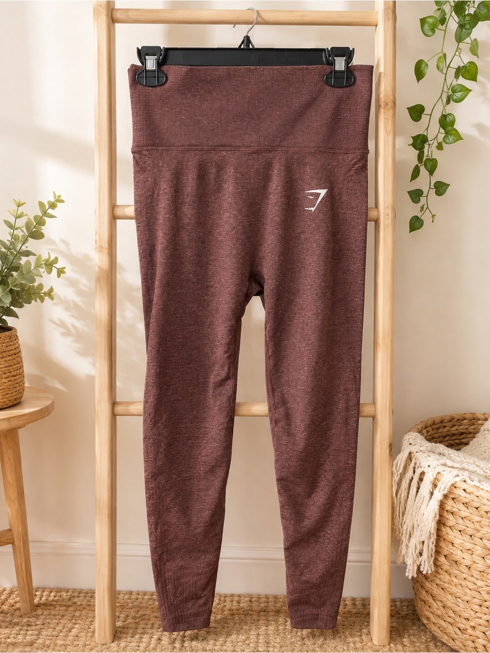 Gymshark Burgundy Seamless High Waisted Scrunch Bum Leggings - Picture 2 of 7